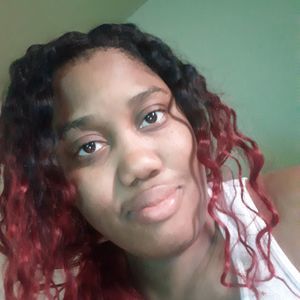 Meet your Posher, Latoya